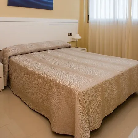 Colina Θέρετρο 3*