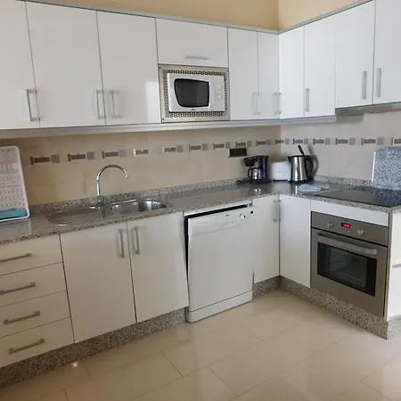 Colina Θέρετρο 3*